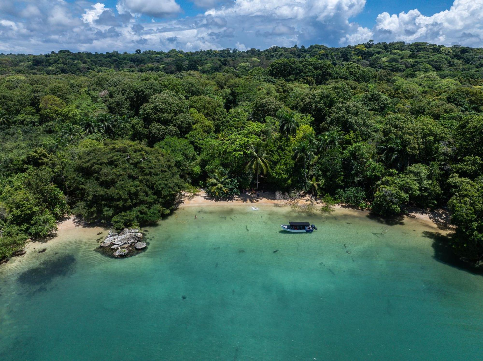 La Caribena House- Bocas Del Toro, Isla Colon, Panama *